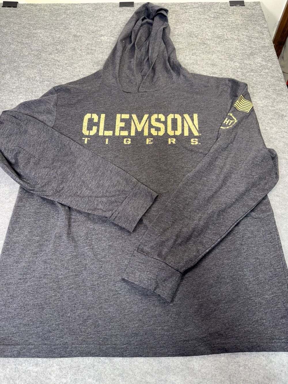 Colosseum Clemson Tigers OHT Long Sleeve Hoodie Size XL Charcoal